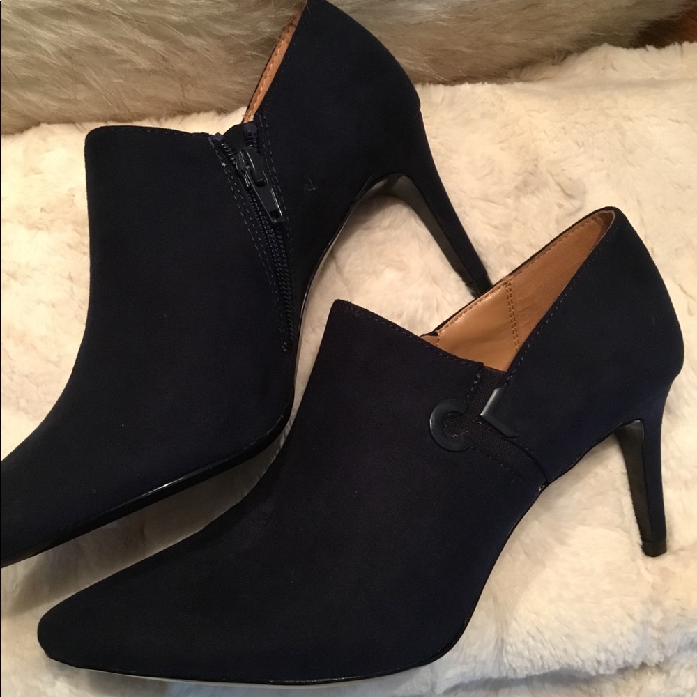 Calvin Klein Navy Heel Bootie Retail $80